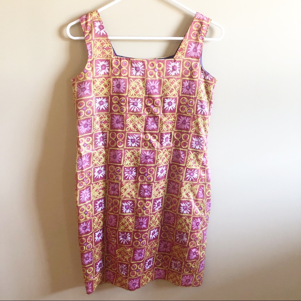 Silk Dress. Excellent condition. Estimate size 4.